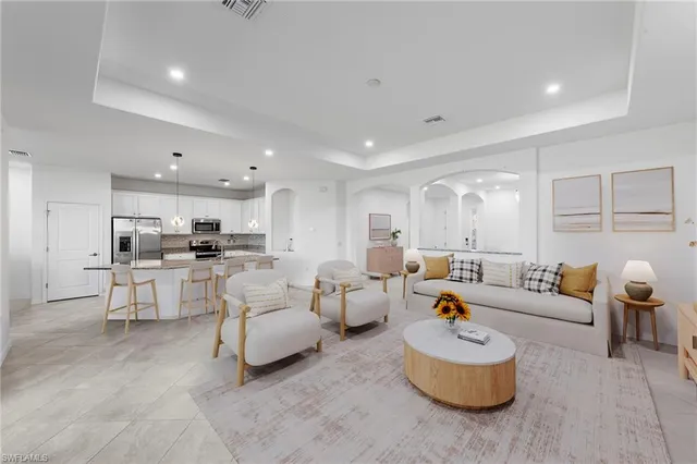 $2,200 | 3257 Altimira Drive, Fort Myers, FL 33905