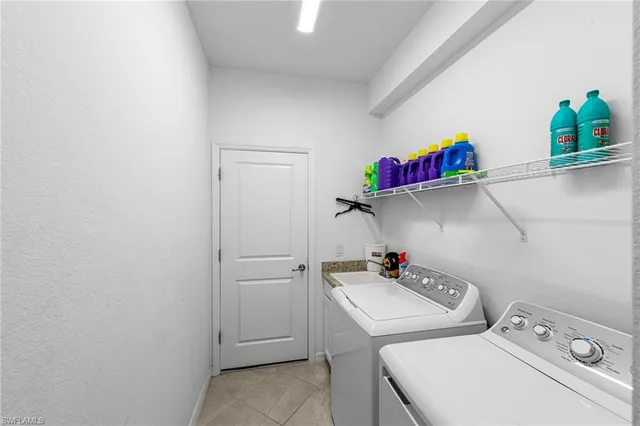 $2,200 | 3257 Altimira Drive, Fort Myers, FL 33905