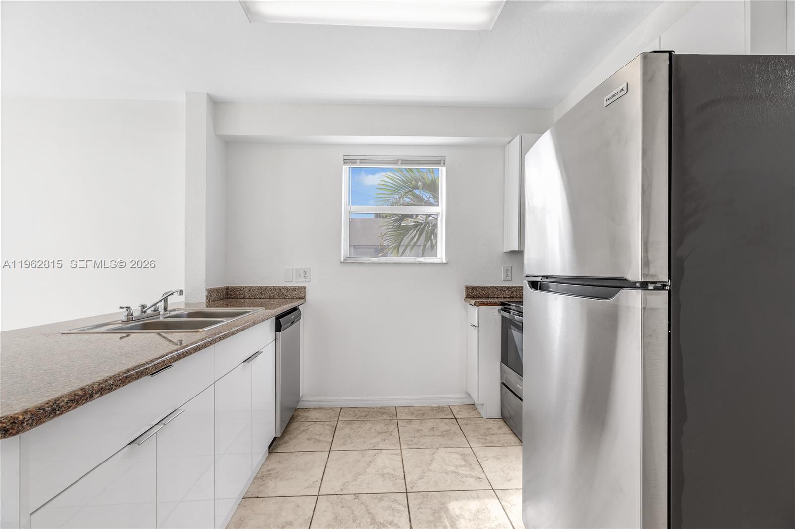 520 Southwest 5th Street, Unit 203 Miami, FL 33130 - Photo 11 of 31