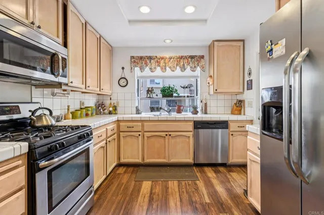 $999,900 | 7747 Caminito Monarca, Unit 100, Carlsbad, CA 92009