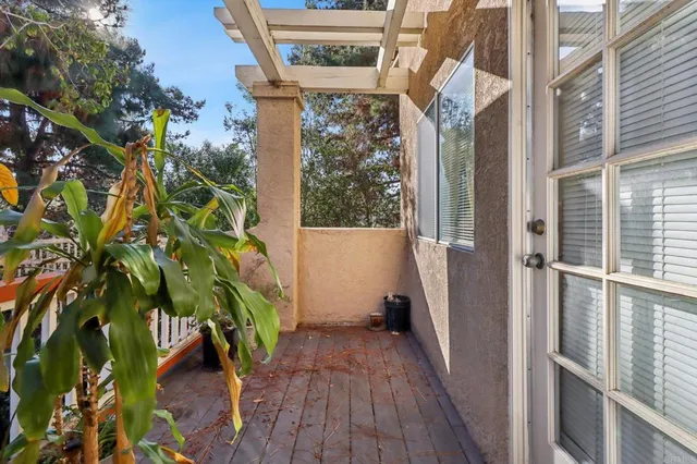 $999,900 | 7747 Caminito Monarca, Unit 100, Carlsbad, CA 92009