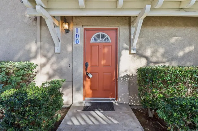 $949,000 | 7747 Caminito Monarca, Unit 100, Carlsbad, CA 92009