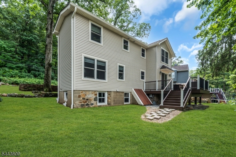 109 Castle Rock Road Lake Hopatcong, NJ 07849 - Photo 25 of 28