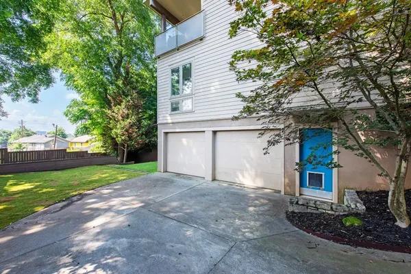 $1,095,000 | 1064 Davis Circle Northwest, Atlanta, GA 30318
