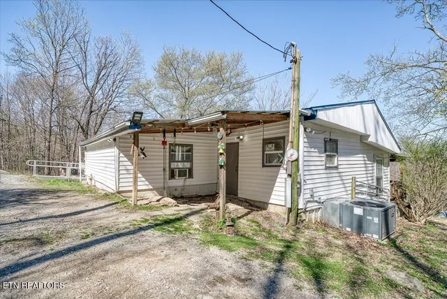 $122,500 | 618 Old Baker Mountain Road, Spencer, TN 38585