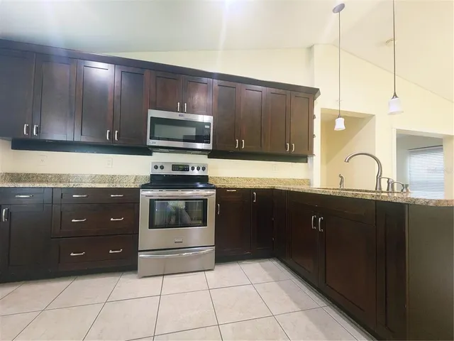 $310,000 | 11752 Crest Creek Drive, Riverview, FL 33569