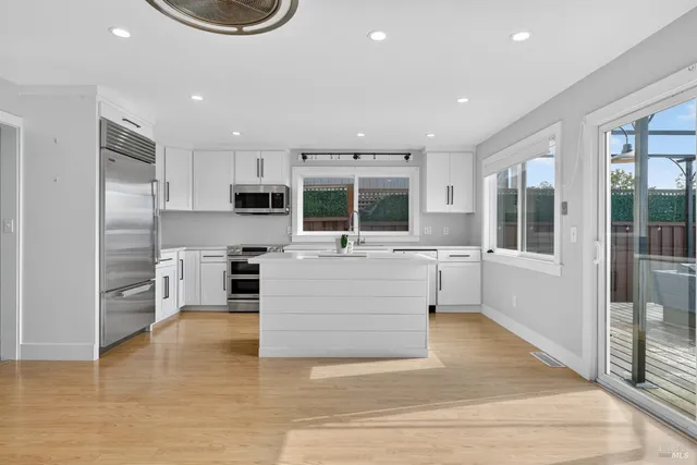 $3,900 | 1567 Gretchen Court, Rohnert Park, CA 94928