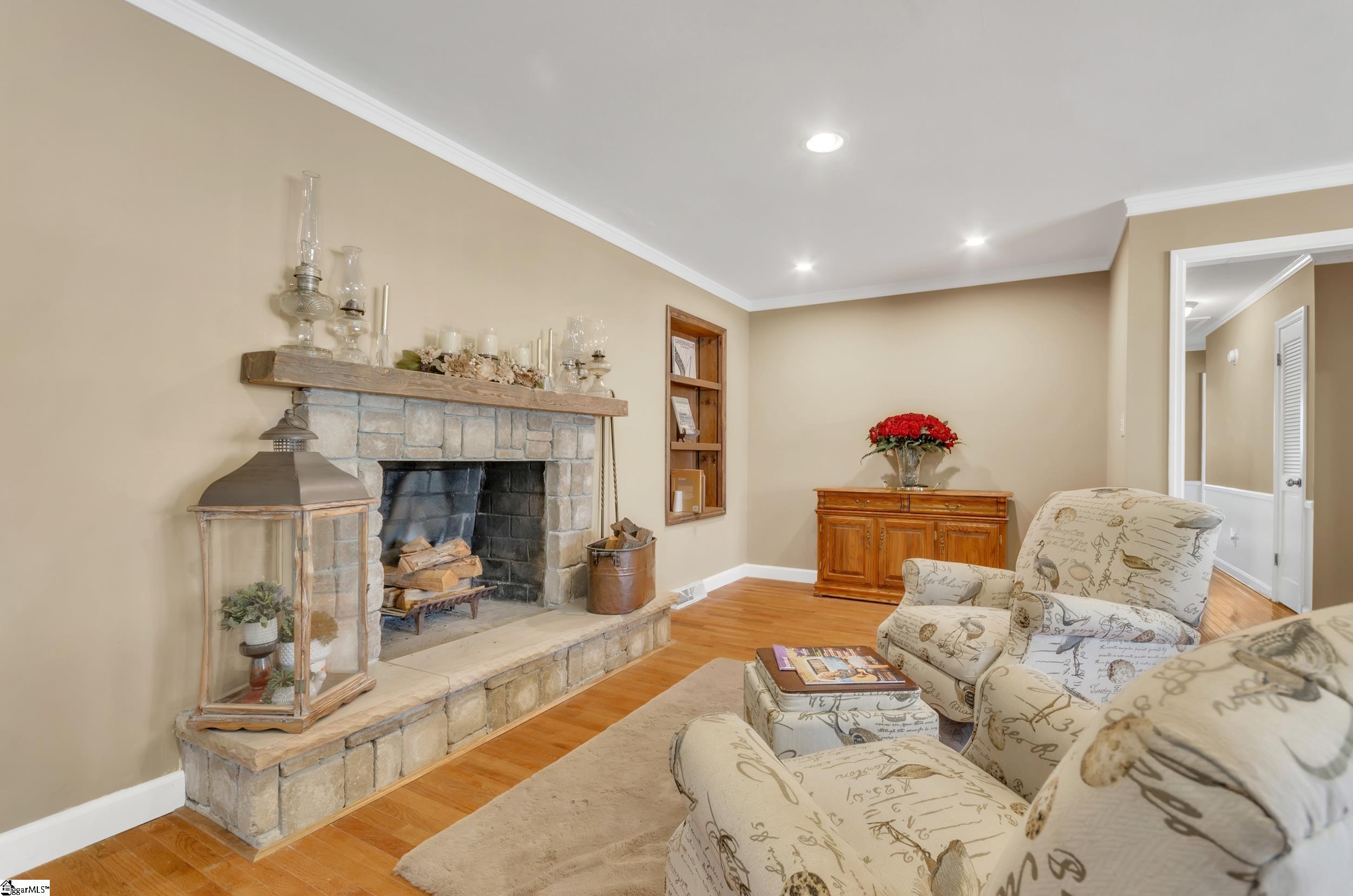 111 Boulder Road Greenville, SC 29607 - Photo 3 of 42