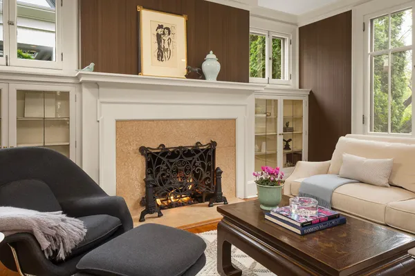 $1,750,000 | 2554 West Lake Of The Isles Parkway, Minneapolis, MN 55405