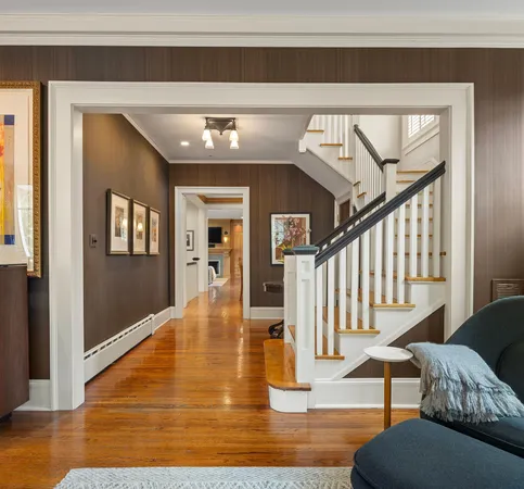 $1,750,000 | 2554 West Lake Of The Isles Parkway, Minneapolis, MN 55405