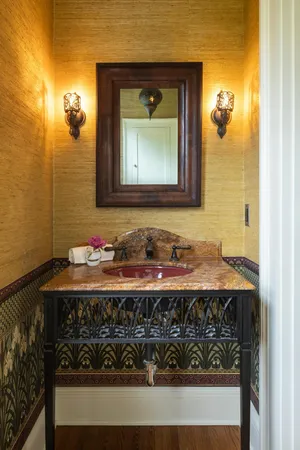 $1,750,000 | 2554 West Lake Of The Isles Parkway, Minneapolis, MN 55405