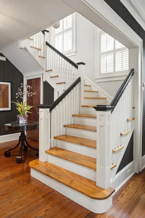 $1,750,000 | 2554 West Lake Of The Isles Parkway, Minneapolis, MN 55405