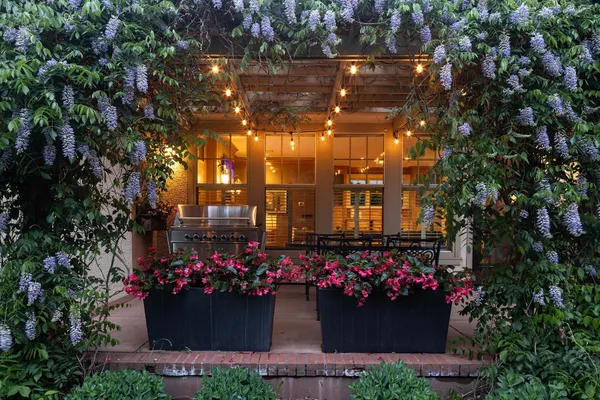 $1,750,000 | 2554 West Lake Of The Isles Parkway, Minneapolis, MN 55405