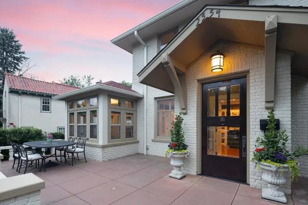 $1,750,000 | 2554 West Lake Of The Isles Parkway, Minneapolis, MN 55405