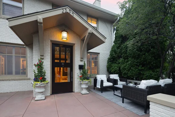 $1,750,000 | 2554 West Lake Of The Isles Parkway, Minneapolis, MN 55405