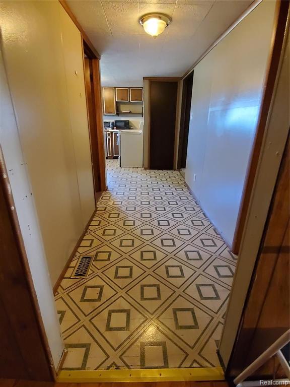 5123 North Vassar Road Akron, MI 48701 - Photo 30 of 37
