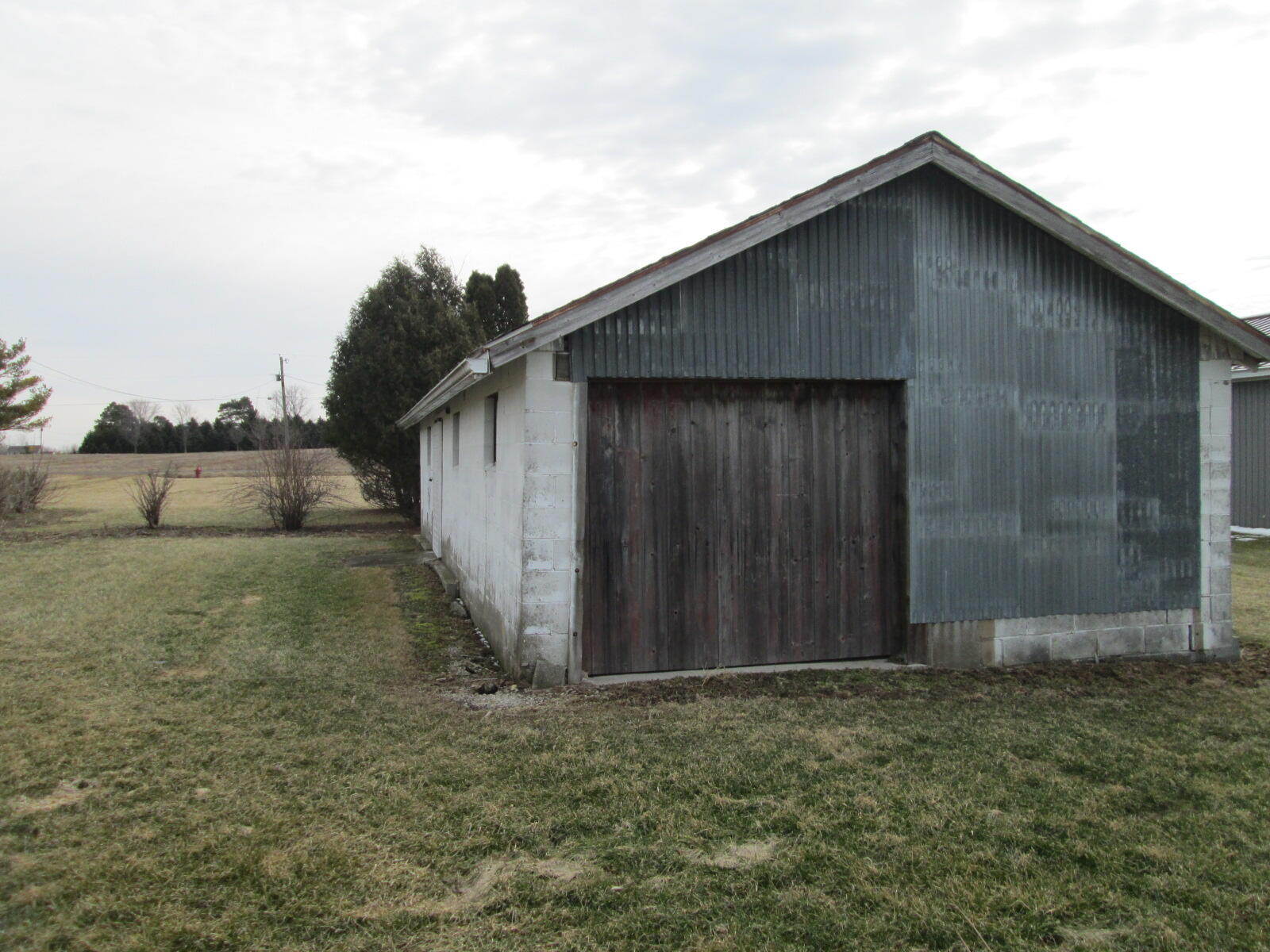 9328 Date Road Baroda, MI 49101 - Photo 7 of 21 IMG_5247