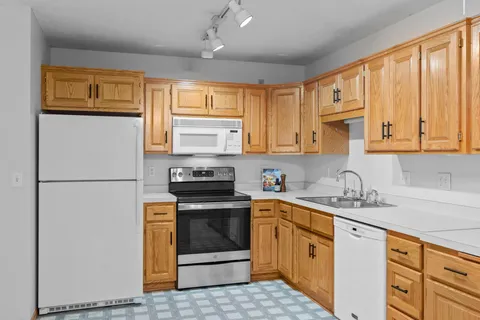 $314,900 | 13252 Central Avenue Northeast, Blaine, MN 55434