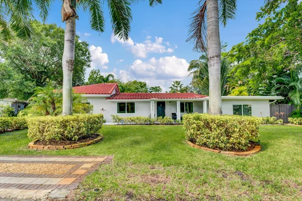 $11,500 | 2633 Northeast 3rd Avenue, Wilton Manors, FL 33334