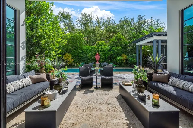 $7,500,000 | 590 Northeast 59th Street, Miami, FL 33137