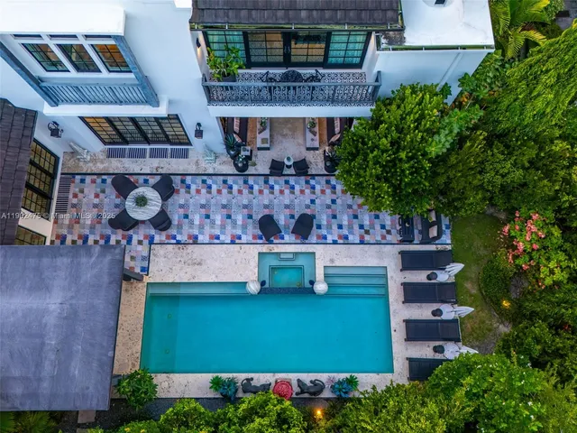 $7,500,000 | 590 Northeast 59th Street, Miami, FL 33137