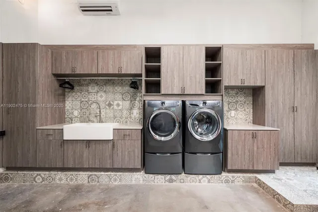 $7,500,000 | 590 Northeast 59th Street, Miami, FL 33137