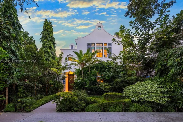 $7,500,000 | 590 Northeast 59th Street, Miami, FL 33137