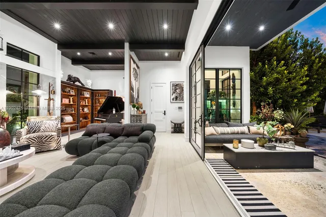 $7,500,000 | 590 Northeast 59th Street, Miami, FL 33137