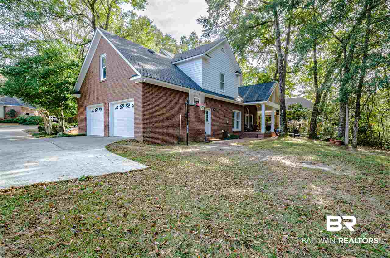 112 Mockingbird Lane Fairhope, AL 36532 - Photo 7 of 50 Side yard