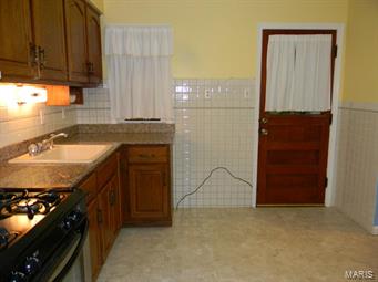 1290 Chambers Road St. Louis, MO 63137 - Photo 8 of 21 Gallery Image 8