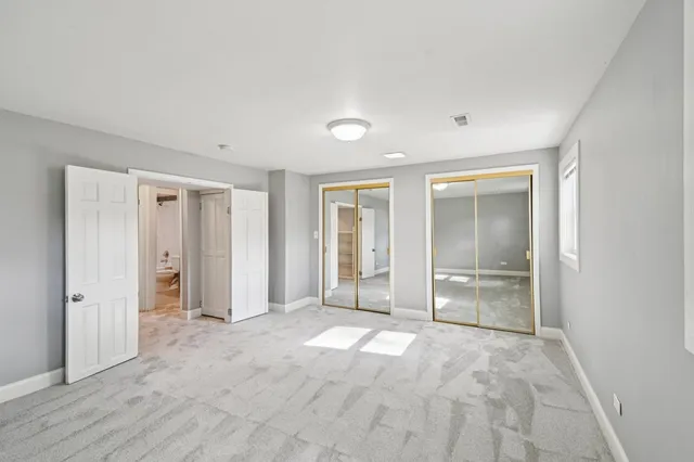 $364,900 | 207 North Idlewild Avenue, Mundelein, IL 60060