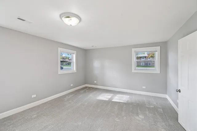 $364,900 | 207 North Idlewild Avenue, Mundelein, IL 60060