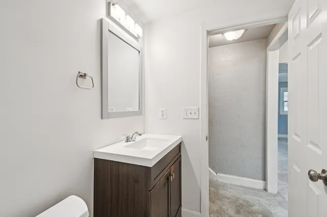 $364,900 | 207 North Idlewild Avenue, Mundelein, IL 60060