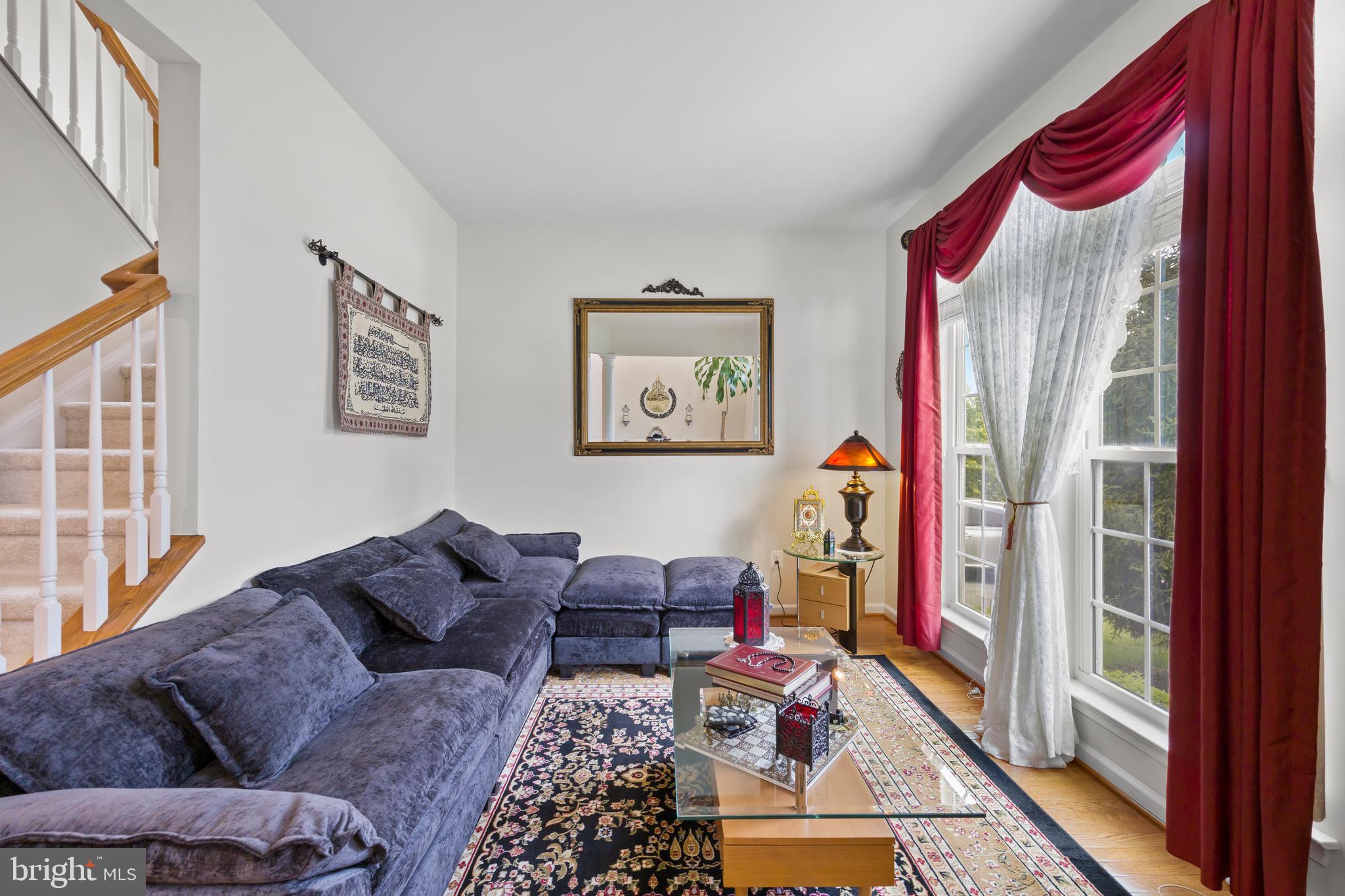 9175 Bealls Farm Road Frederick, MD 21704 - Photo 6 of 53 Living Room