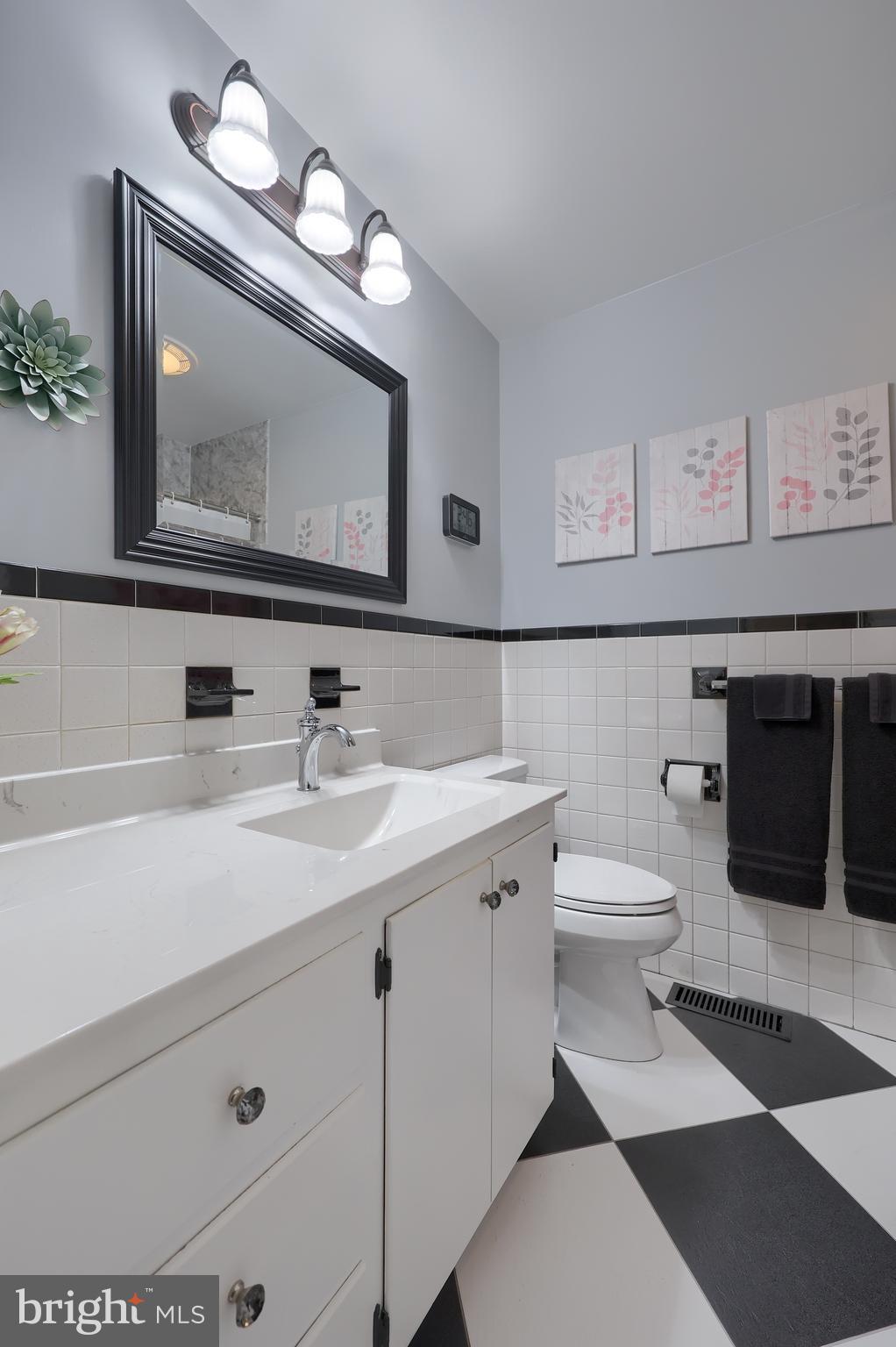 55 Robin Road Hershey, PA 17033 - Photo 8 of 42 Gallery Image 8