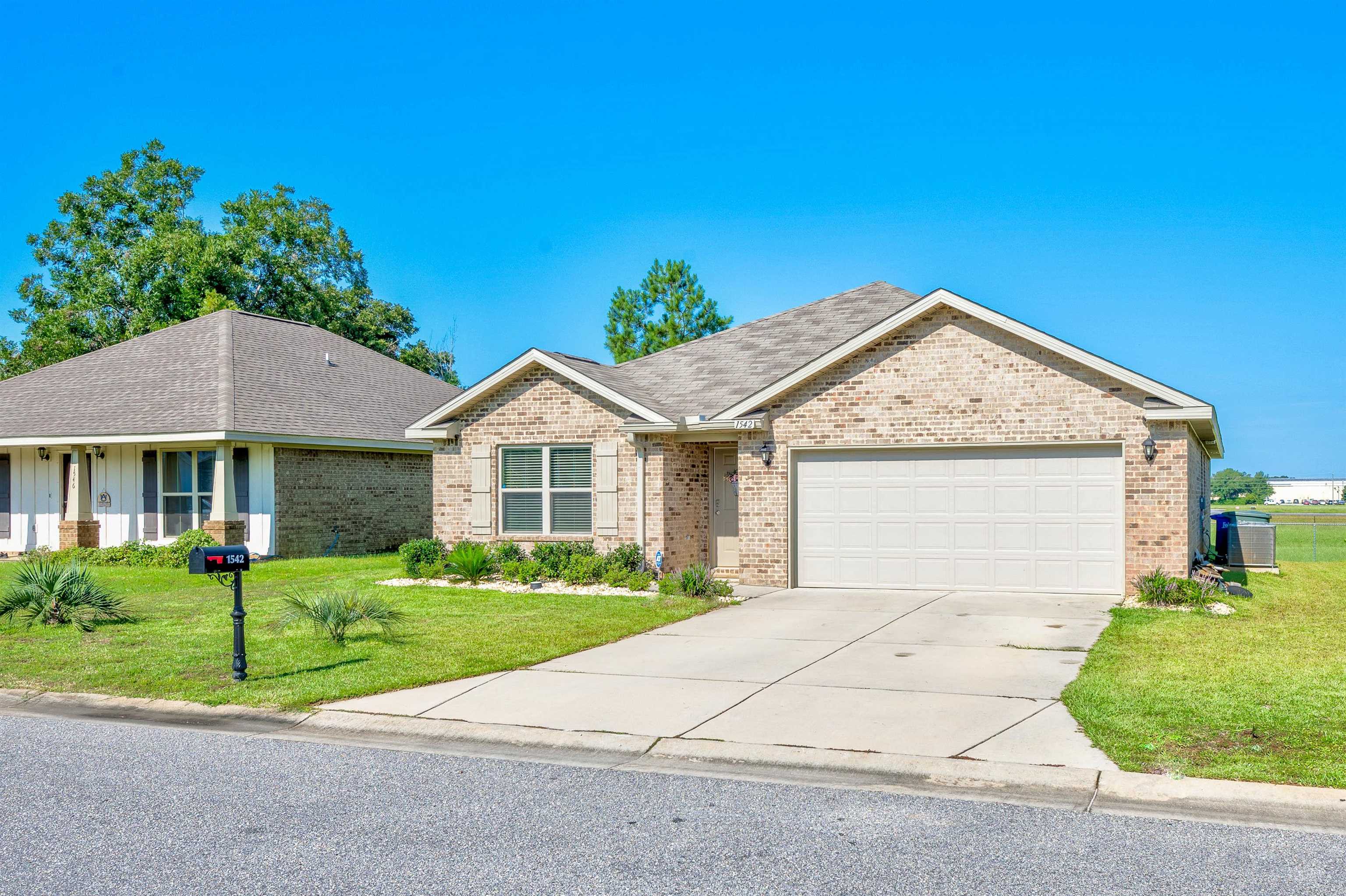 1542 Majesty Loop Foley, AL 36535 - Photo 3 of 44