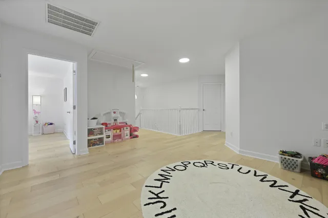 $709,000 | 132 Fresh Meadow Lane, Mount Pleasant, SC 29466