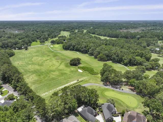 $709,000 | 132 Fresh Meadow Lane, Mount Pleasant, SC 29466