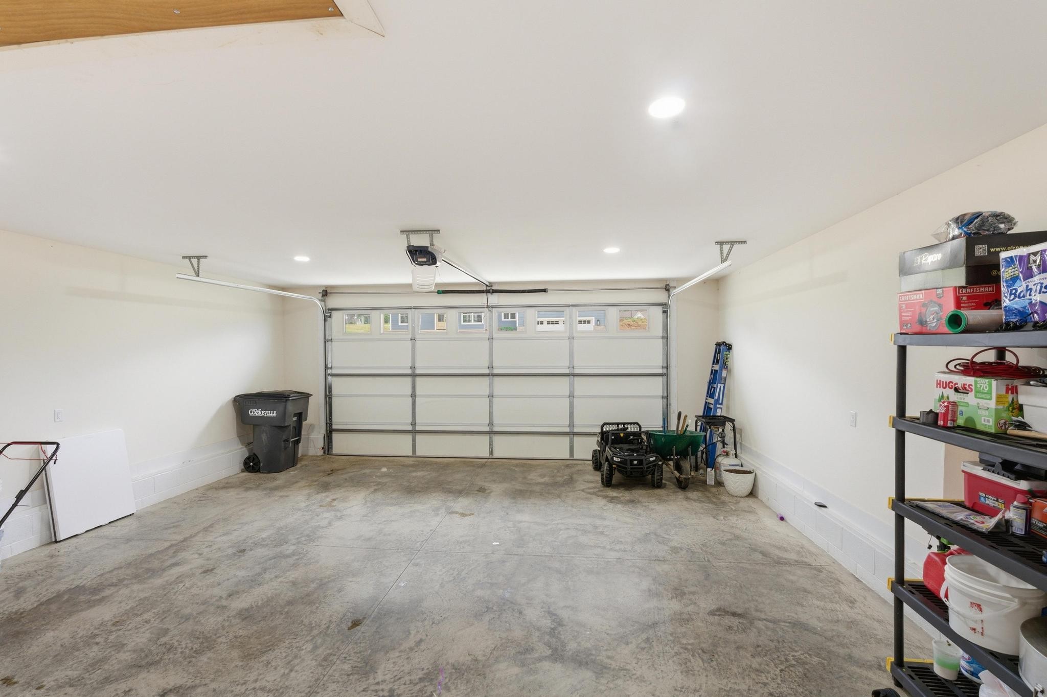 514 Cottage Way Cookeville, TN 38506 - Photo 19 of 21 a view of a garage