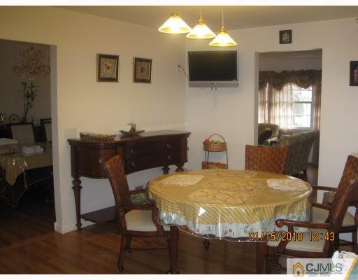 30 Gage Road East Brunswick, NJ 08816 - Photo 4 of 10 Gallery Image 4