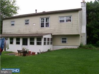 41 Valley View Road Chalfont, PA 18914 - Photo 2 of 3 Exterior Back