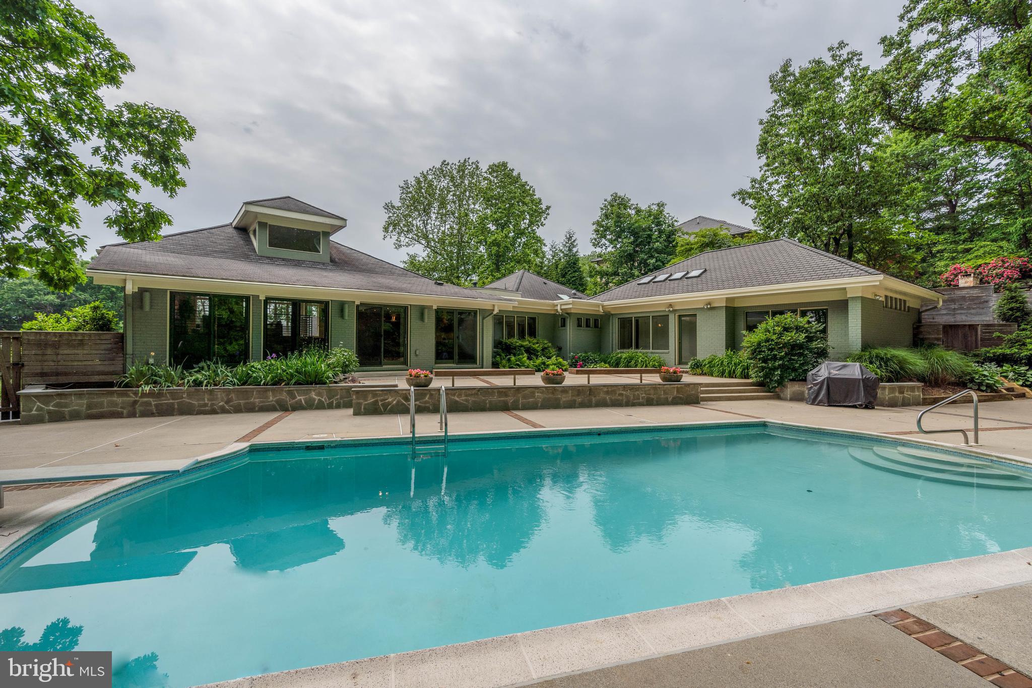 7105 Nevis Road Bethesda, MD 20817 - Photo 16 of 68 Gallery Image 16