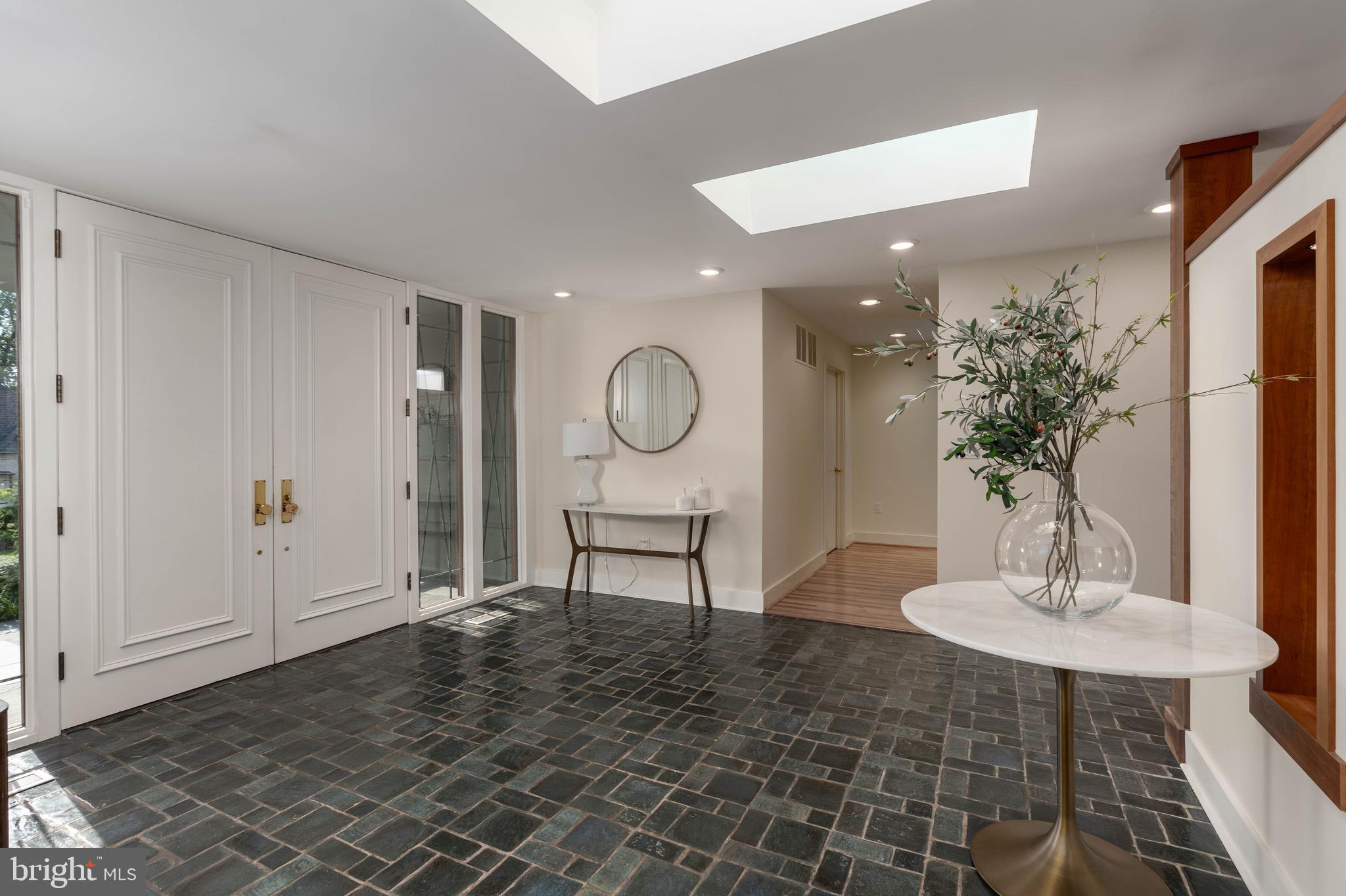 7105 Nevis Road Bethesda, MD 20817 - Photo 28 of 68 Gallery Image 28