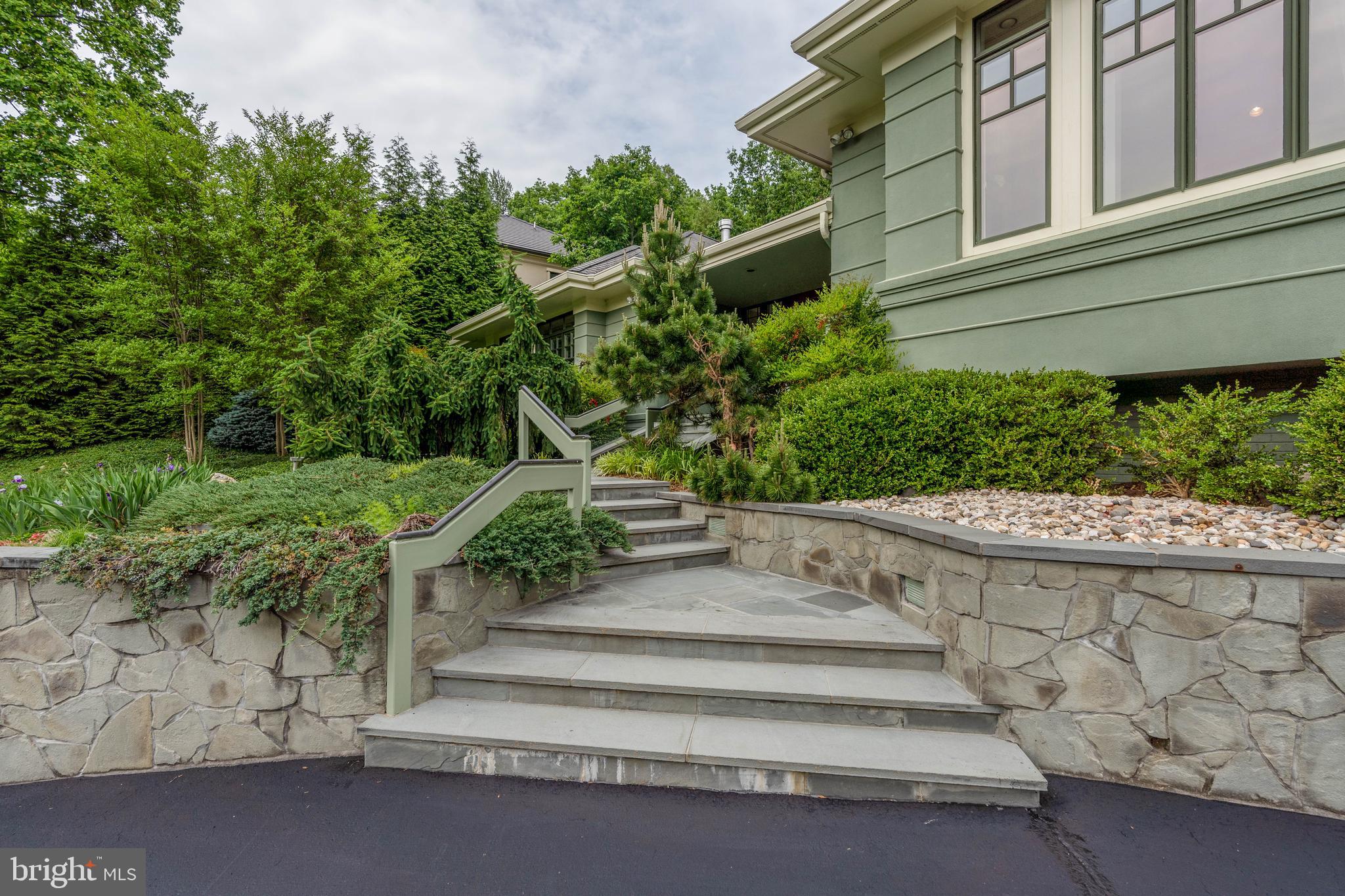 7105 Nevis Road Bethesda, MD 20817 - Photo 3 of 68 Gallery Image 3