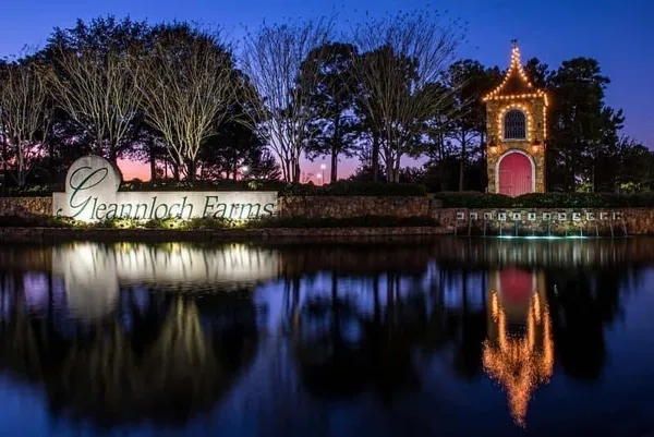 $1,100,000 | 34 Kerloch Point, Spring, TX 77379