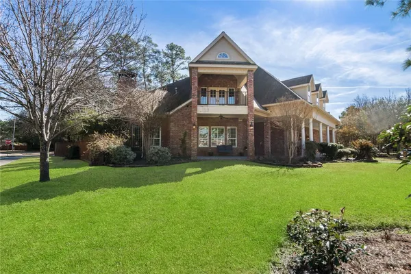 $1,100,000 | 34 Kerloch Point, Spring, TX 77379