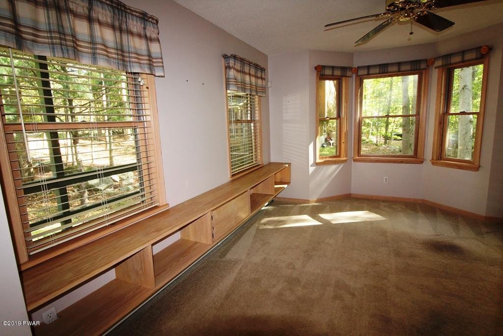 36 Wedge Road Lake Ariel, PA 18436 - Photo 3 of 44 Den or Dining