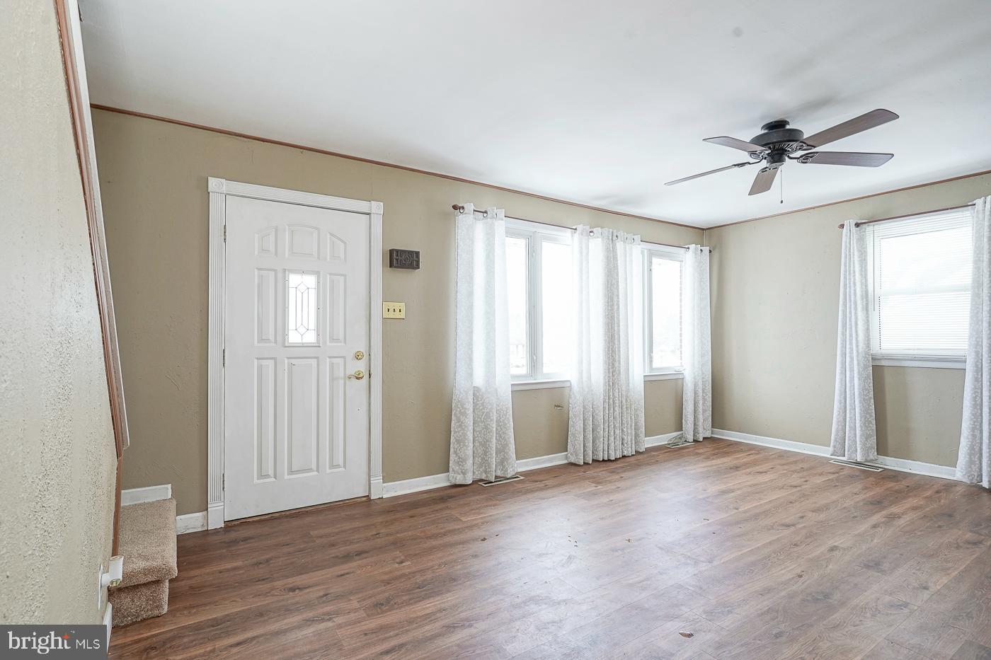 465 Bucknell Avenue Wenonah, NJ 08090 - Photo 2 of 24