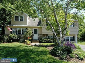 992 Marian Road Warminster, PA 18974 - Photo 1 of 6 Gallery Image 1