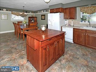 992 Marian Road Warminster, PA 18974 - Photo 3 of 6 Gallery Image 3